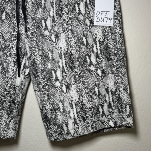 Joe's Jeans Shorts Women's MD Black White Rocky Bermuda Python Snake Print NWT - Picture 6 of 8